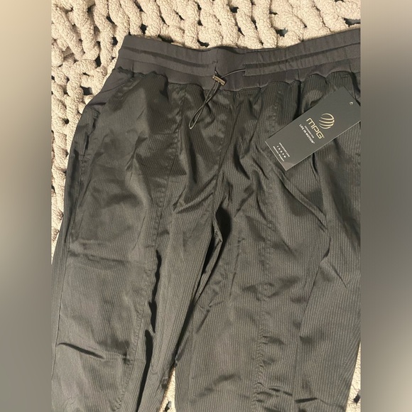 Size large MPG Sport Joggers, tag still on! - Picture 2 of 4